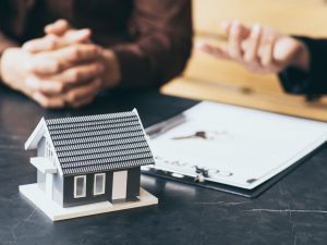 que pasa con la hipoteca si fallece uno de los titulares